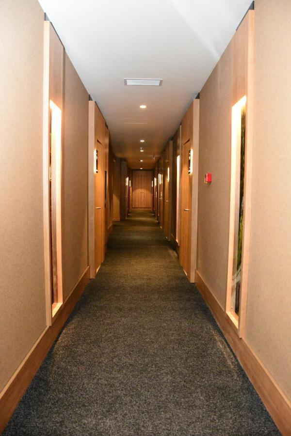 Radar Hotel Istanbul Bagian luar foto