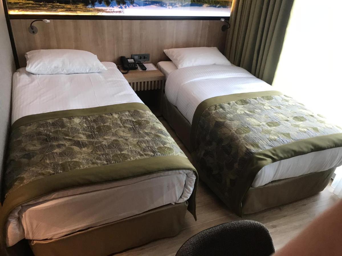 Radar Hotel Istanbul Bagian luar foto
