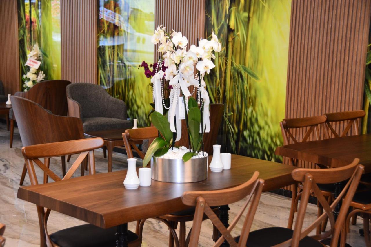 Radar Hotel Istanbul Bagian luar foto