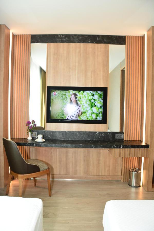 Radar Hotel Istanbul Bagian luar foto