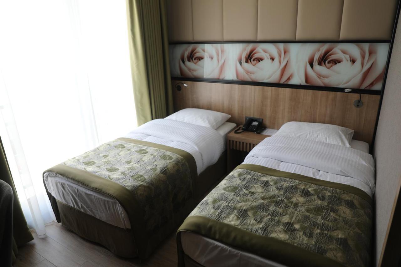Radar Hotel Istanbul Bagian luar foto