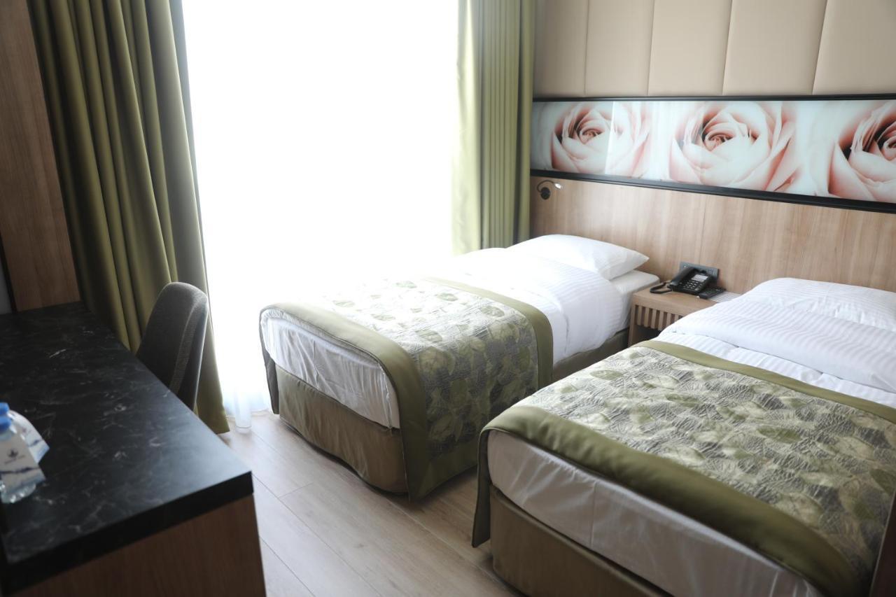 Radar Hotel Istanbul Bagian luar foto