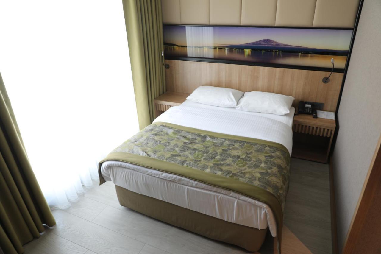 Radar Hotel Istanbul Bagian luar foto